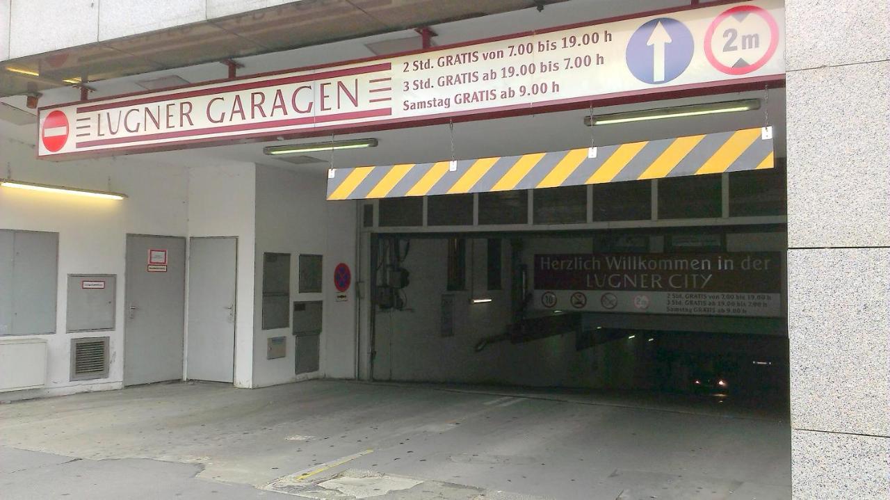 Apartment Zentral Direkt An U-Bahn Station Bécs Kültér fotó